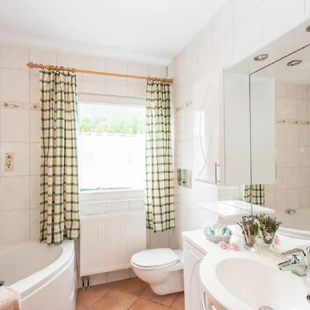 Semesterbostad Komfort-ferienhaus Alpspitz Grainau