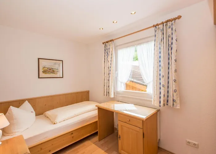 Tatil Evi Komfort-ferienhaus Alpspitz